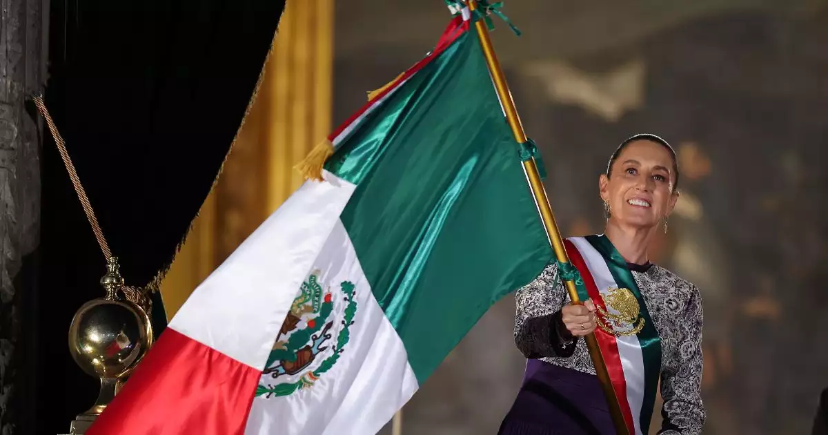 CLAUDIA SHEINBAUM HACE HISTORIA AL SER LA PRIMERA MUJER EN DAR EL GRITO DE INDEPENDENCIA EN MÉXICO